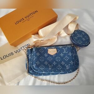 Louis Vuitton Blue Crossbody Bag ✨️✨️